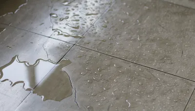 Porosity and water absorption behavior in natural stone tiles and slabs